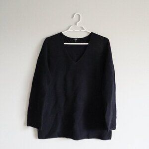 Uniqlo Men's Sz Lrg Blue V-Neck Ribbed Stretch Long Sleeve Pullover Sweater